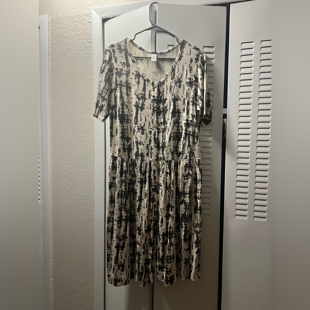 Kate Quinn Organics Women's Black & Cream Short Sleeve Button Front Dress